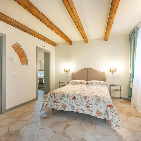 منزل ريفي Soave Angiari